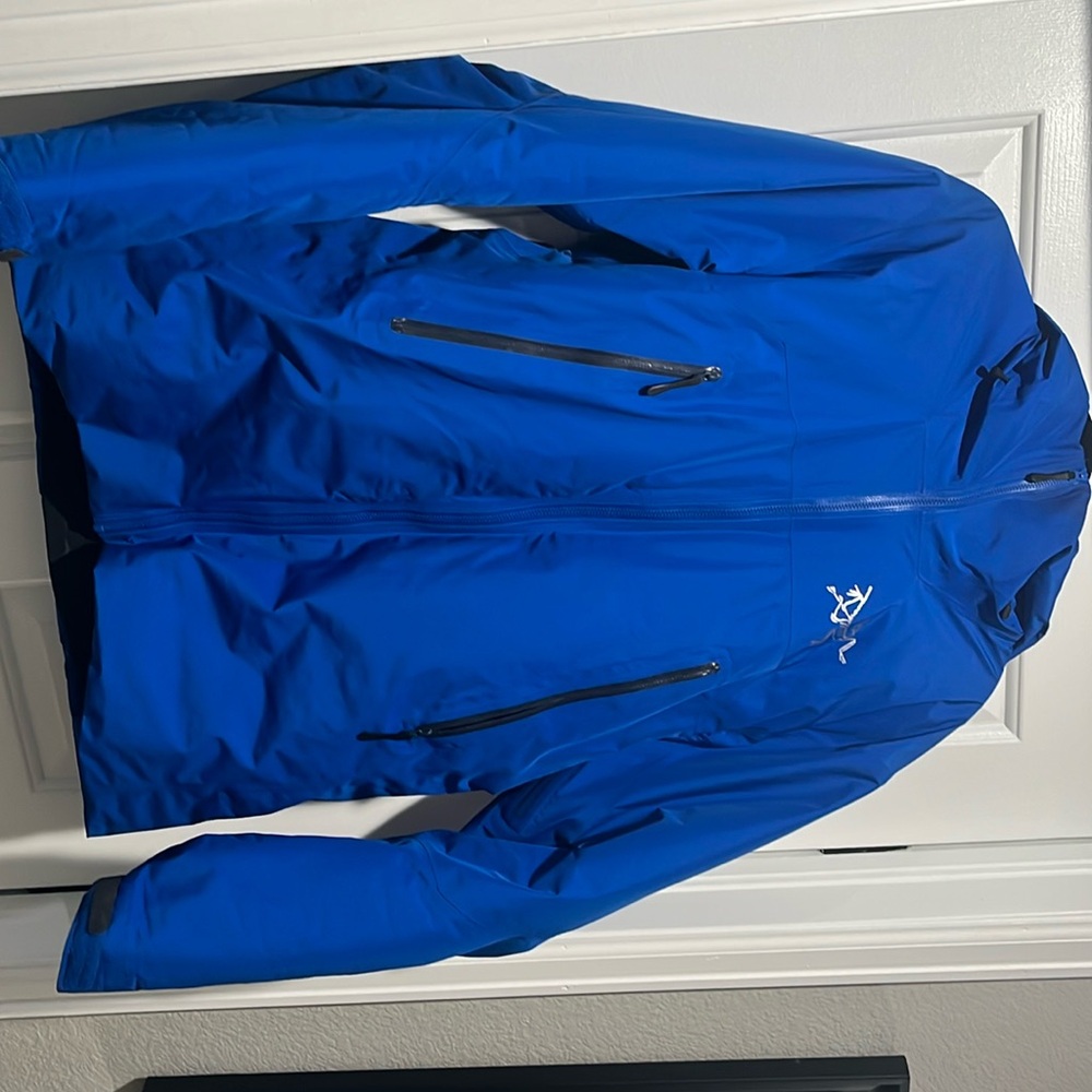 Arc’teryx insulated Jacket (L)